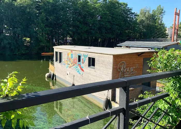 Bateau Appartement Sur L\'Erdre Au Coeur De Nantes